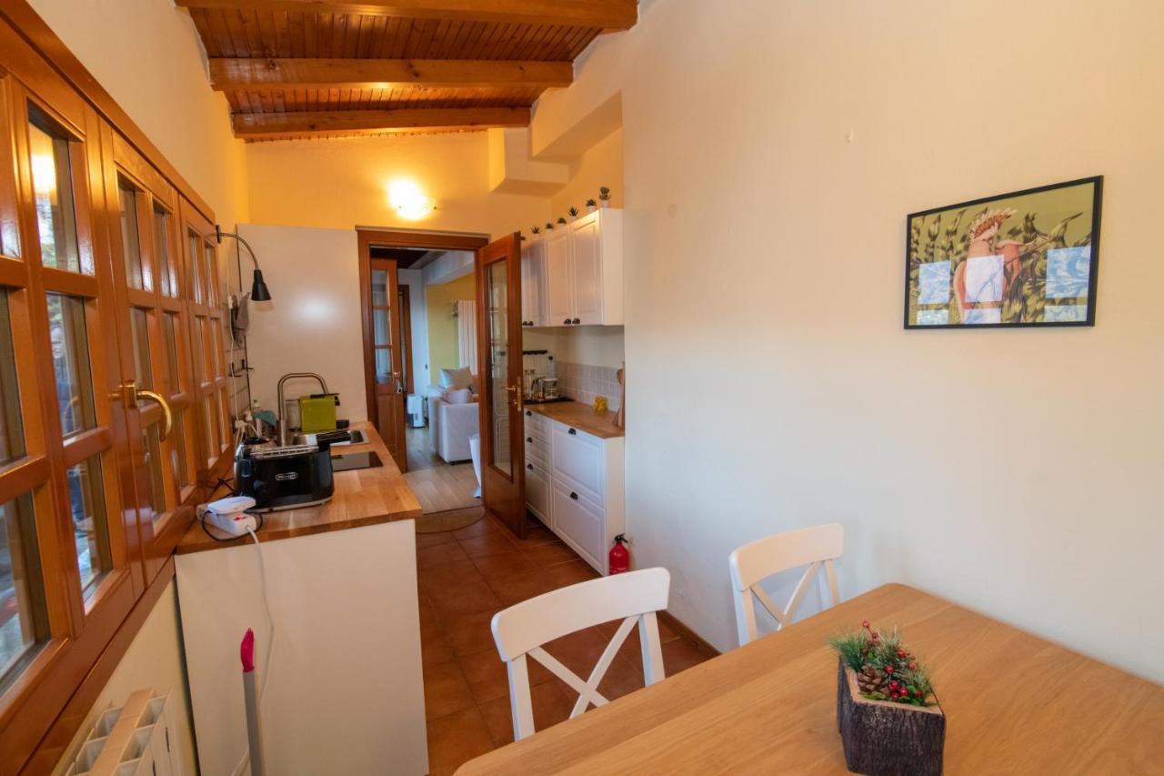 Villa Rina Deluxe And Cottage Porto Ceresio Exterior foto